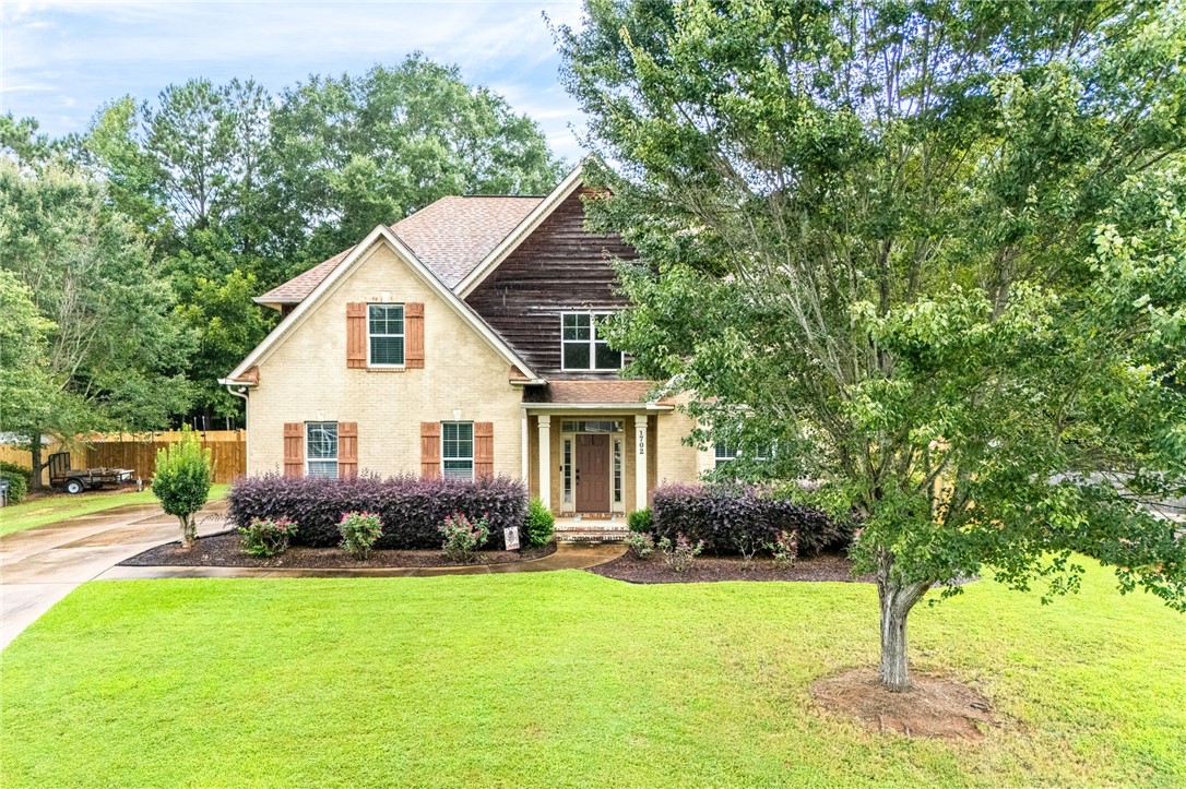 1702 SOUTHLAKE Drive