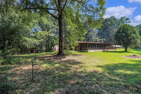 Photo of 429 LEE ROAD 394, Auburn, AL 36832 (MLS # 176352)