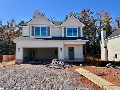 Photo of 762 MCDONALD Drive, Opelika, AL 36801 (MLS # 177524)