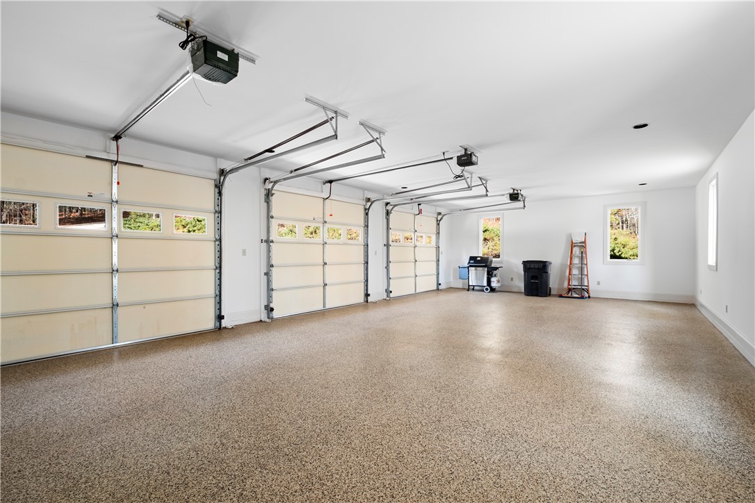 Jacksons Gap, Alabama 36861, United States, 4 Bedrooms Bedrooms, ,4 BathroomsBathrooms,Residential,Active,7874