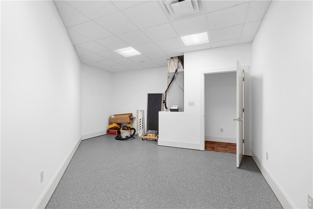 Jacksons Gap, Alabama 36861, United States, 4 Bedrooms Bedrooms, ,4 BathroomsBathrooms,Residential,Active,7874