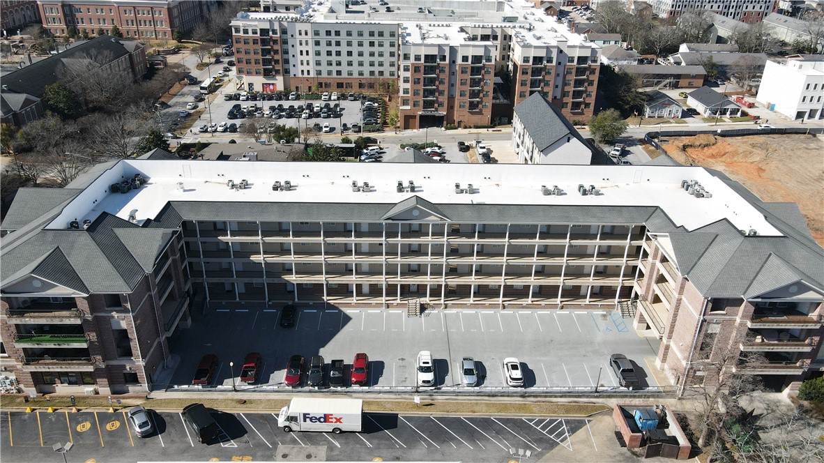 234 W MAGNOLIA Avenue 208