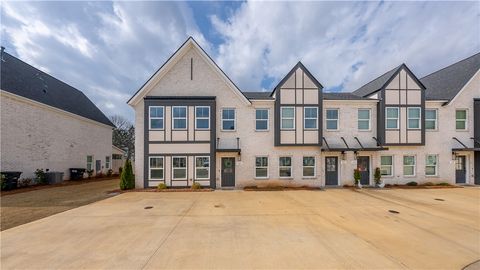 Photo of 560 WATERPOINT Way, Opelika, AL 36801 (MLS # 178922)