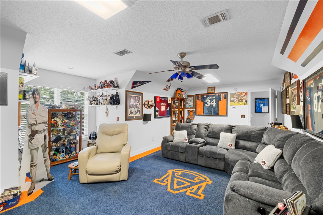 Auburn, Alabama 36830, United States, 4 Bedrooms Bedrooms, ,3 BathroomsBathrooms,Residential,Active,16330