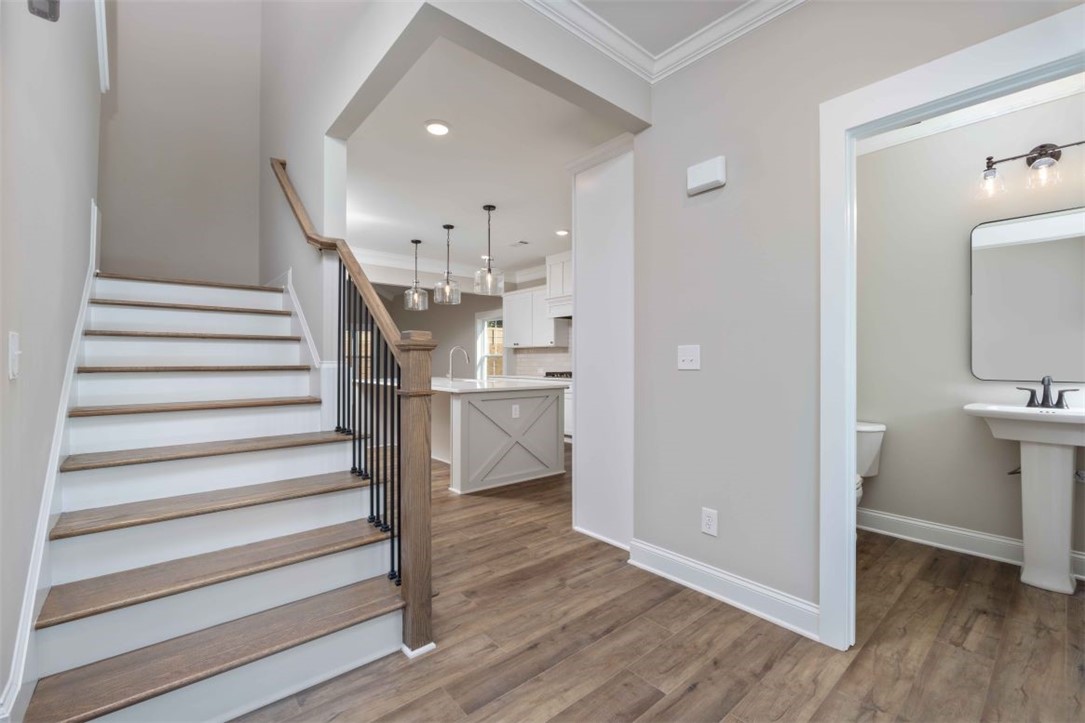 1887 LONG LEAF Lane