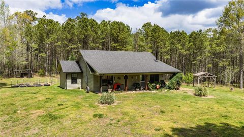 Photo of 2058 COOSA COUNTY ROAD 91, Alexander City, AL 35010 (MLS # 179814)