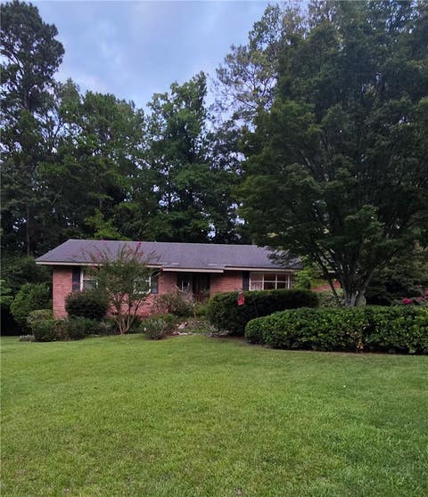 Photo of 703 BRENDA Avenue, Auburn, AL 36830 (MLS # 181746)