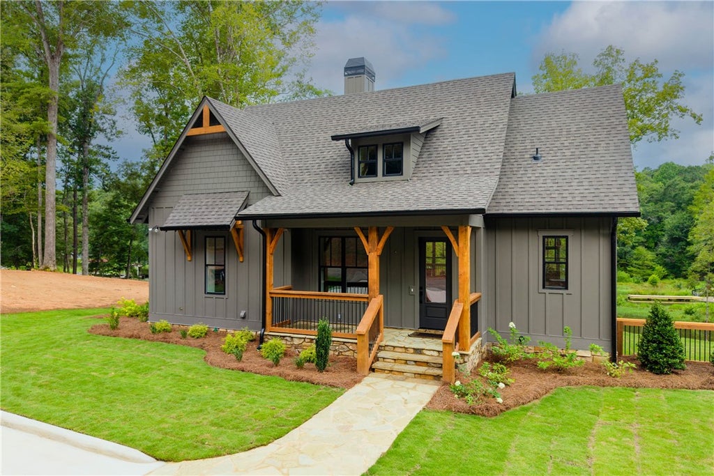 Photo of 56 WATERFRONT Way, Alexander City, AL 35010 (MLS # 182402)
