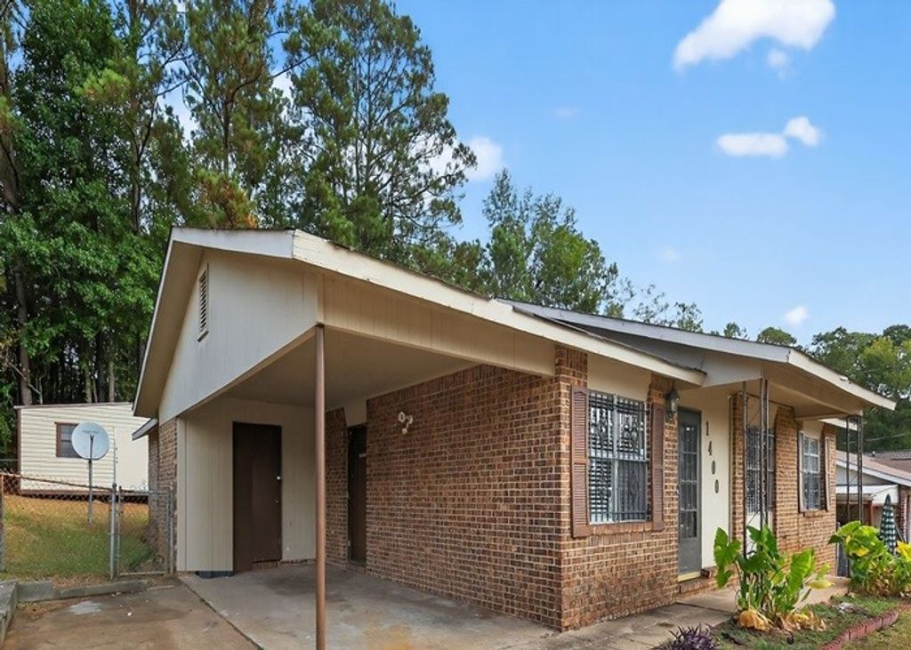 Photo of 1400 LOCKHART Circle, Phenix City, AL 36869 (MLS # 177431)