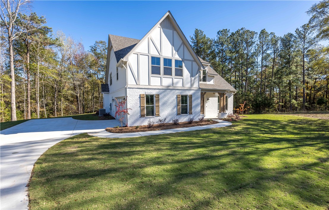 1803 LONG LEAF Lane