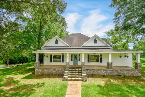 Photo of 5554 HIGHWAY 22 E, Alexander City, AL 35010 (MLS # 176360)
