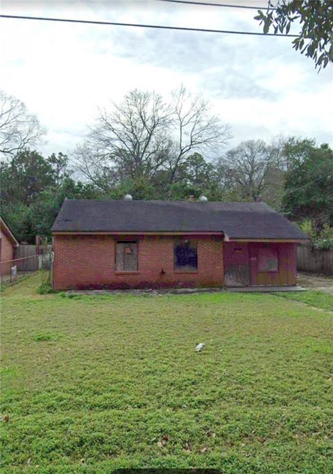 Photo of 2116 YARBROUGH Street, Montgomery, AL 36110 (MLS # 179026)