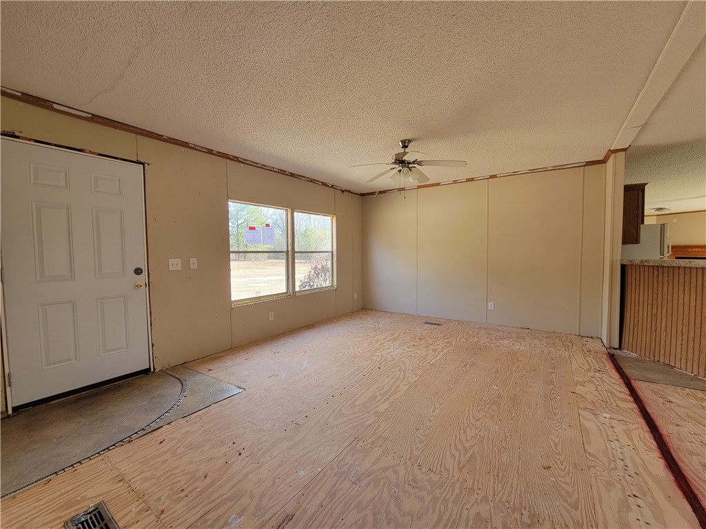 1738 LEE ROAD 39