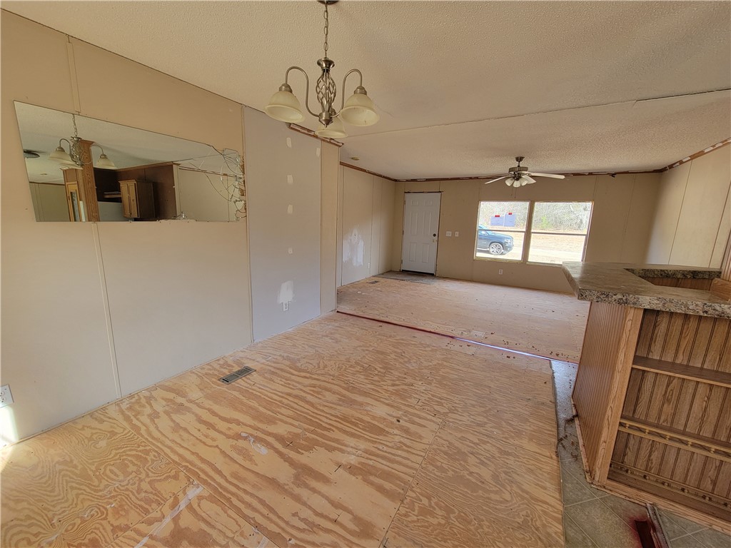 1738 LEE ROAD 39