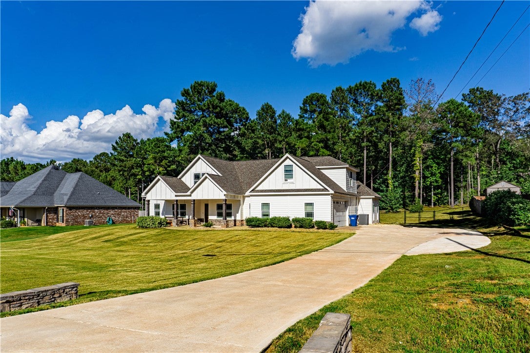 182 LEE ROAD 2206