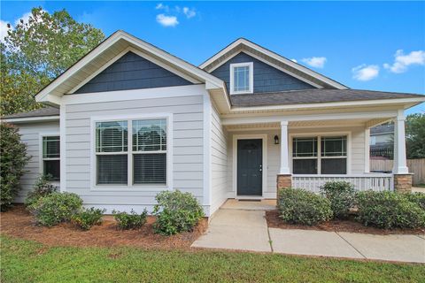 Photo of 398 EMBRY Lane, Auburn, AL 36830 (MLS # 176740)
