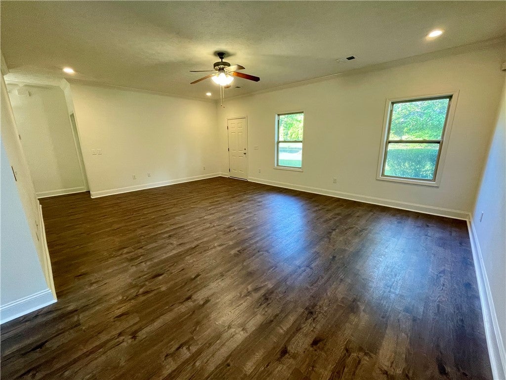 Photo of 603 N DONAHUE Drive, Auburn, AL 36832 (MLS # 182068)