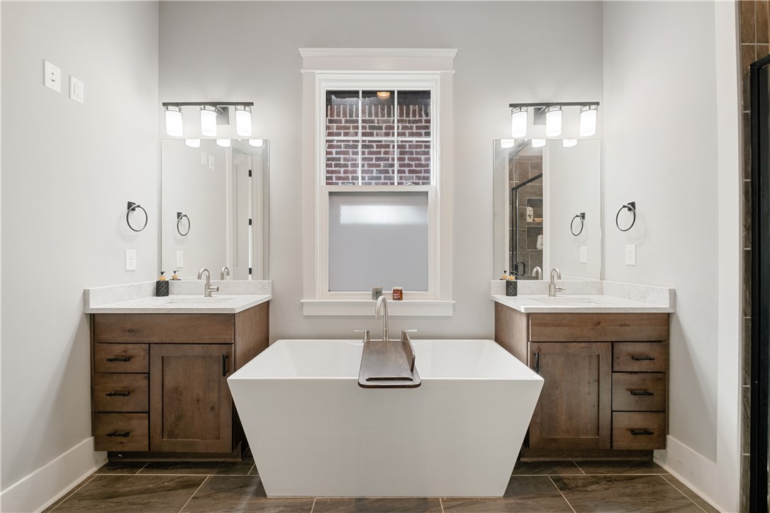 Opelika, Alabama 36801, United States, 4 Bedrooms Bedrooms, ,3 BathroomsBathrooms,Residential,Active,178397