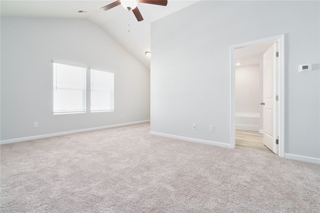 Opelika, Alabama 36804, United States, 3 Bedrooms Bedrooms, ,3 BathroomsBathrooms,Residential,Pending,52527