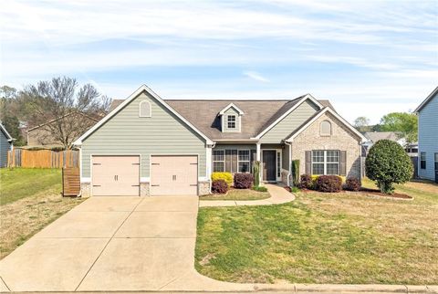 Photo of 2703 WYNDHAM GATE Boulevard, Opelika, AL 36804 (MLS # 179558)