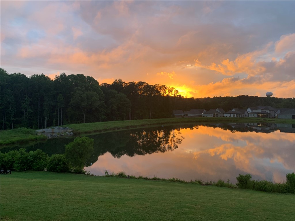 2513 FARMVILLE LAKES Drive