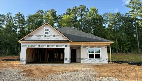 Photo of 2312 MORRISON Trace, Opelika, AL 36804 (MLS # 180814)