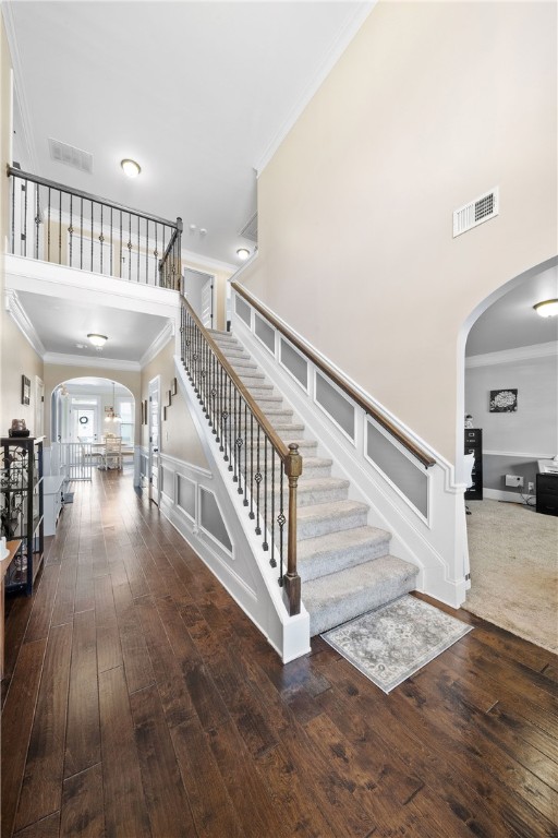 300 HOLLAND Loop