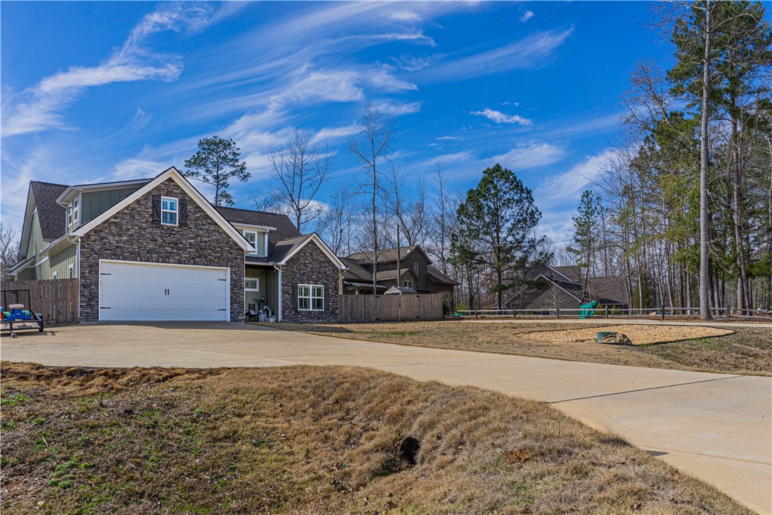 138 LEE ROAD 2037