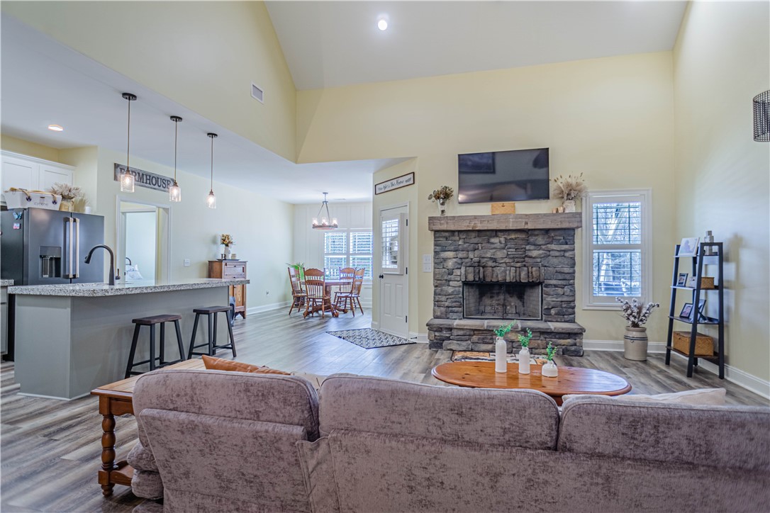 138 LEE ROAD 2037
