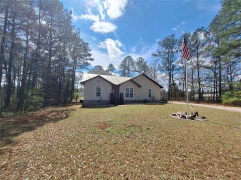 Photo of 1024 CENTER Street, Valley, AL 36854 (MLS # 179126)