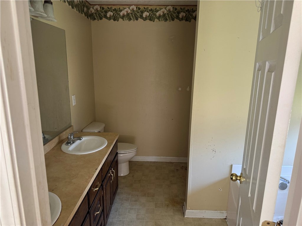 190 LEE ROAD 2105
