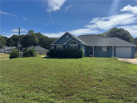 Photo of 190 LEE ROAD 2105, Phenix City, AL 36870 (MLS # 182314)