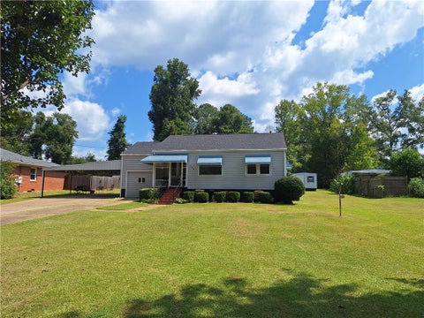 Photo of 505 CRESTVIEW Lane, Valley, AL 36854 (MLS # 182732)