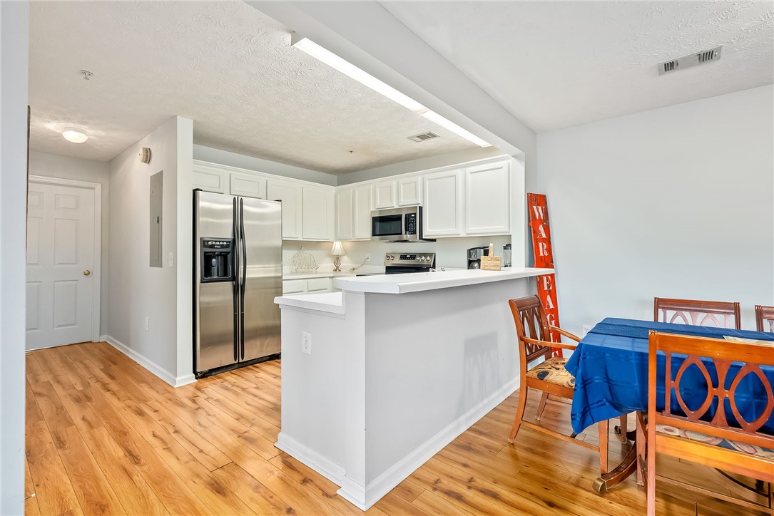 1114 COLLEGE Street 3101