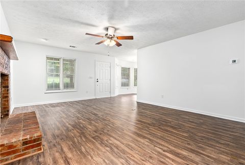 Photo of 826 CHEYENNE Avenue, Auburn, AL 36830 (MLS # 176097)