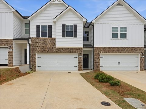 Photo of 3149 RAIDEN Circle, Opelika, AL 36804 (MLS # 180217)