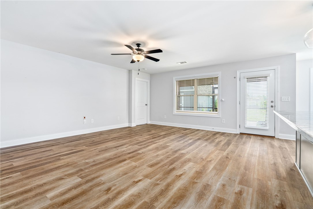 402 LEE ROAD 270