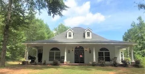 Photo of 1495 WINDWOOD Drive, Lanett, AL 36863 (MLS # 179969)