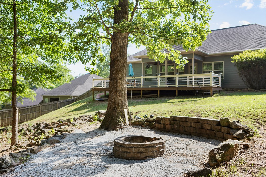 2107 ROCKLEDGE Circle