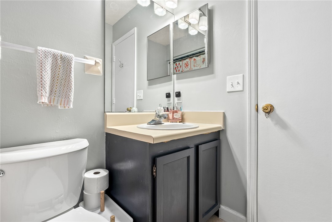 Auburn, Alabama 36830, United States, 4 Bedrooms Bedrooms, ,3 BathroomsBathrooms,Residential,Active,172778