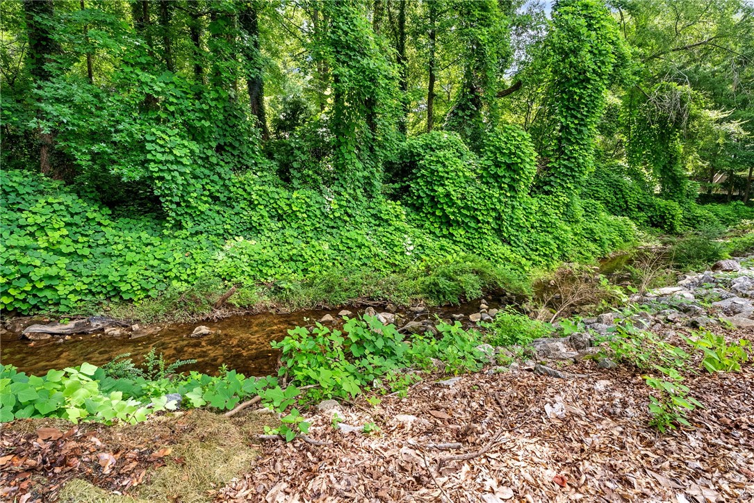 Auburn, Alabama 36830, United States, 4 Bedrooms Bedrooms, ,3 BathroomsBathrooms,Residential,Active,172778