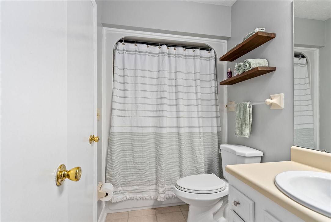 Auburn, Alabama 36830, United States, 4 Bedrooms Bedrooms, ,3 BathroomsBathrooms,Residential,Active,172778