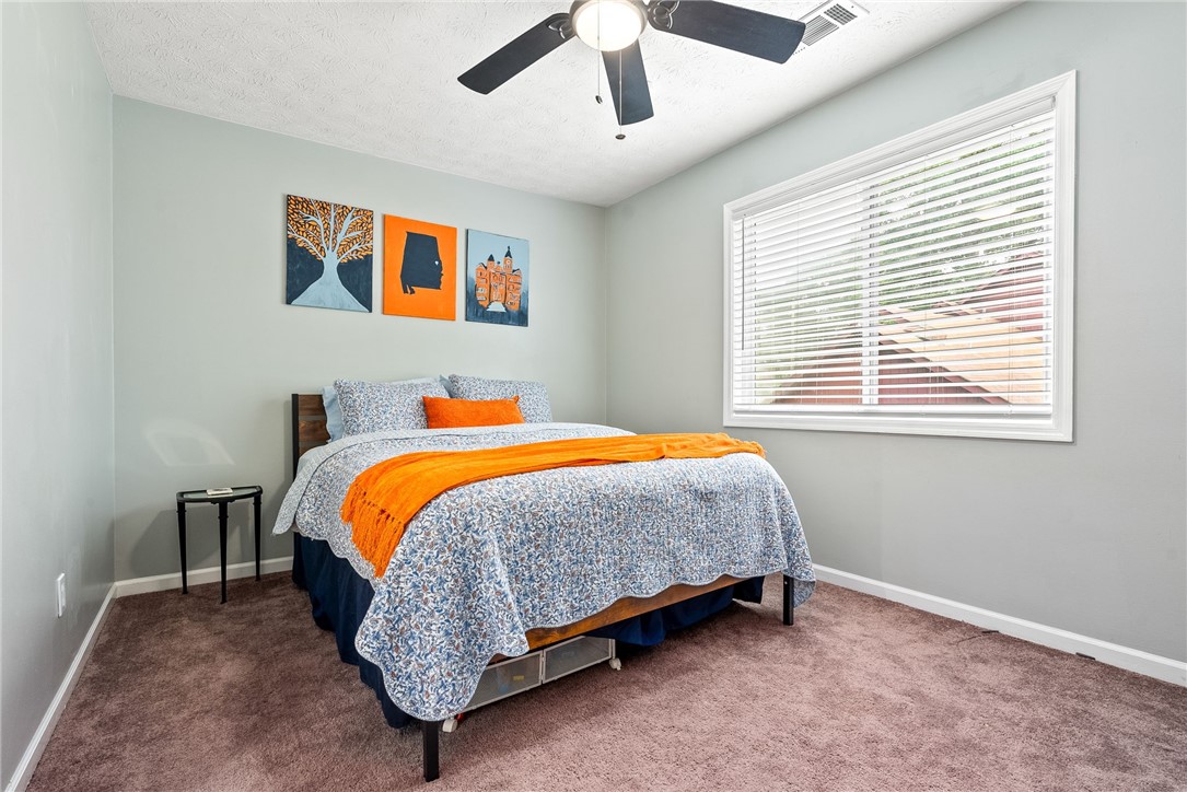 Auburn, Alabama 36830, United States, 4 Bedrooms Bedrooms, ,3 BathroomsBathrooms,Residential,Active,172778