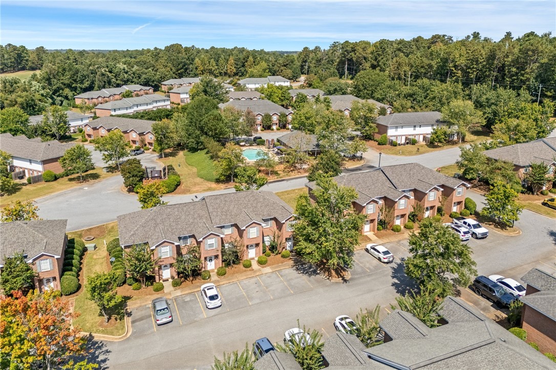 1477 N DONAHUE Drive 502