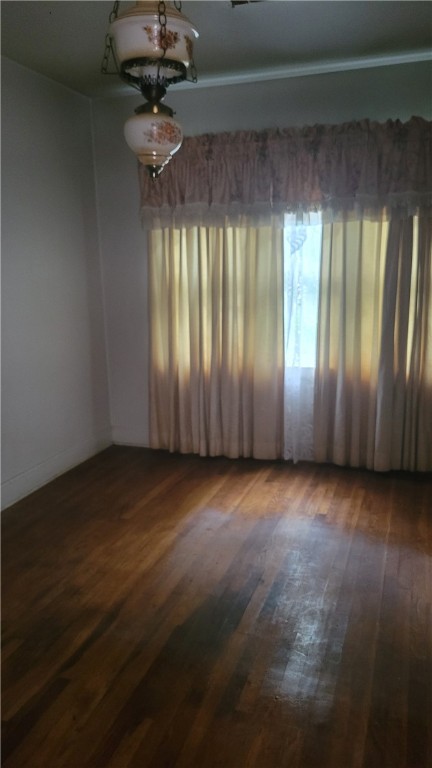 1306 S MAIN Street