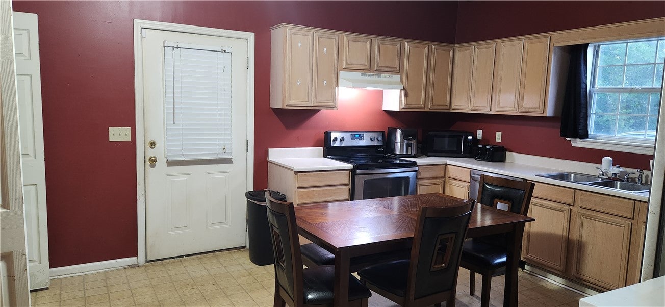 1282 VALLEY Road - Photo 2