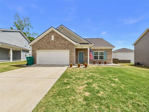 Photo of 129 WOOD HILL Drive, Smiths Station, AL 36877 (MLS # 179681)