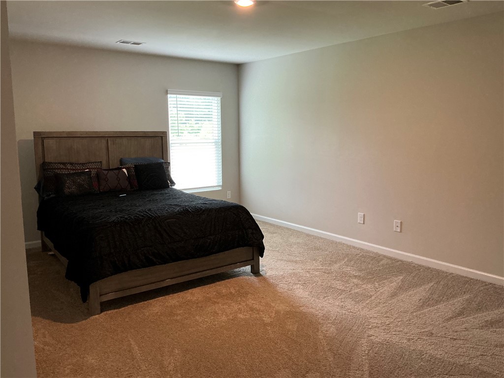 1081 LIZLIN Drive
