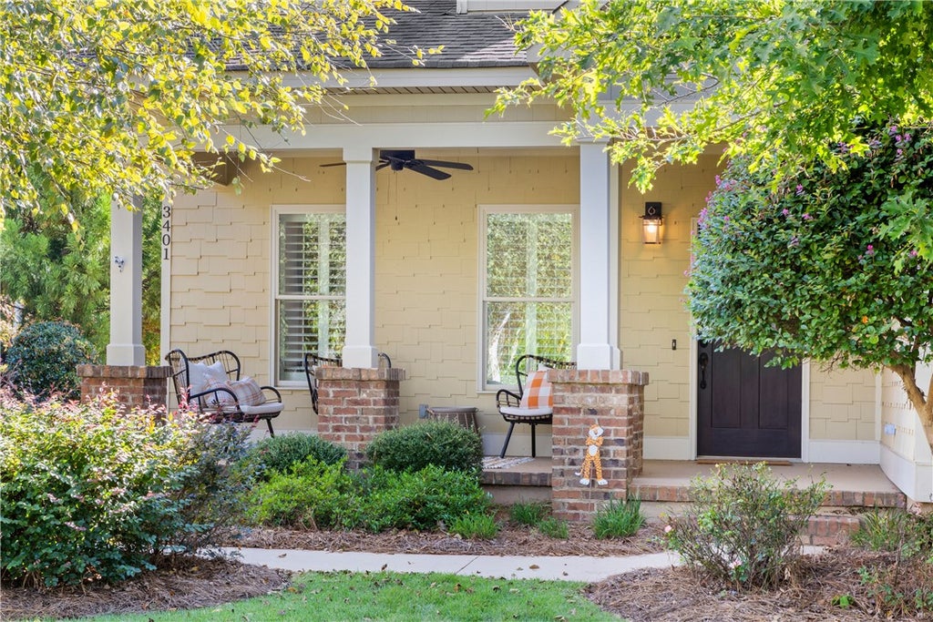 Photo of 3401 DOUBLE EAGLE Lane, Opelika, AL 36801 (MLS # 182525)
