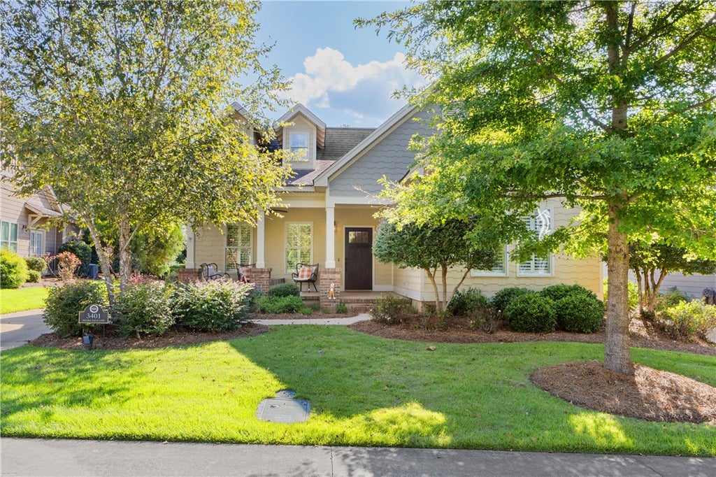 Photo of 3401 DOUBLE EAGLE Lane, Opelika, AL 36801 (MLS # 182525)